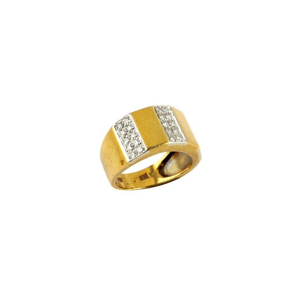 



DIAMOND BAND RING IN 18KT TWO TONE GOLD