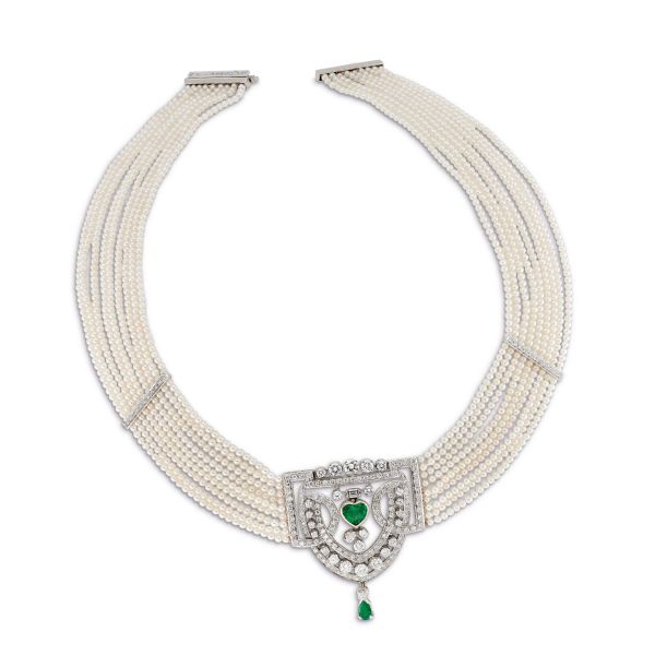 



COLLIER IN PERLE CON DIAMANTI E SMERALDI 