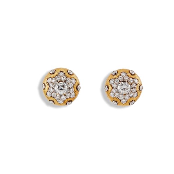 



BUCCELLATI DIAMOND ROUND EARRINGS IN 18KT TWO TONE GOLD
