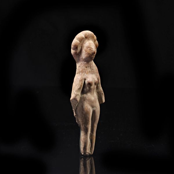 STATUETTA FEMMINILE