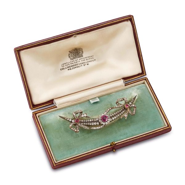 



PINK SAPPHIRE AND DIAMOND BROOCH IN GOLD AND SILVER 