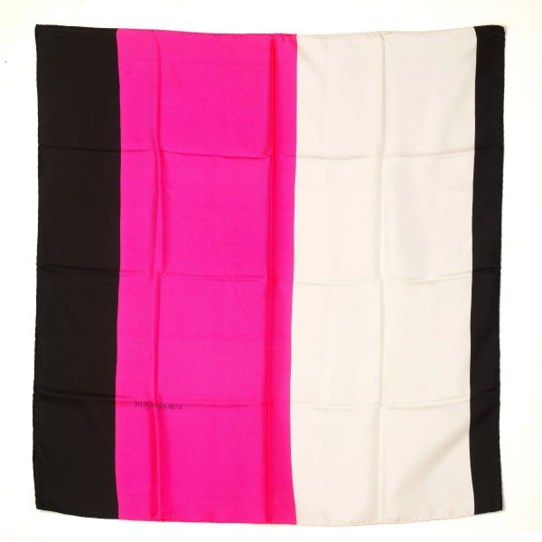      YVES SAINT LAURENT FOULARD  