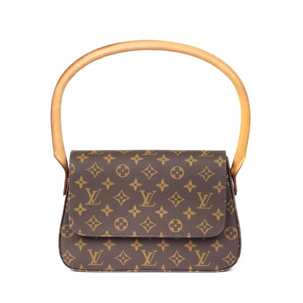 LOUIS VUITTON SMALL SOULDER BAG