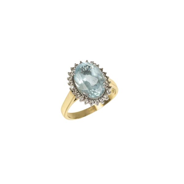 



RING WITH AQUAMARINE AND DIAMONDS