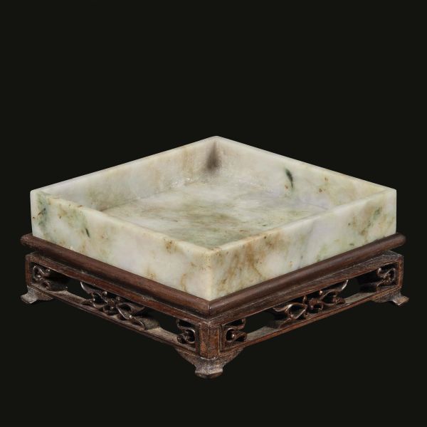 A     SQUARE BRUSH WASHER, CHINA, QING DYNASTY, 19TH CENTURY