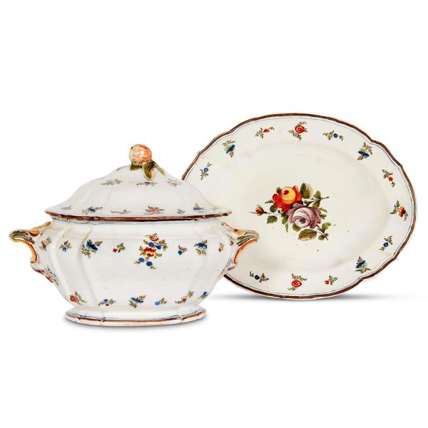 



ZUPPIERA E PRESENTATOIO, MILANO, MANIFATTURA CLERICI, 1775-1780 CIRCA