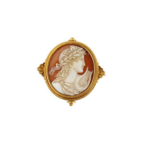 



CAMEO BROOCH IN 18KT YELLOW GOLD