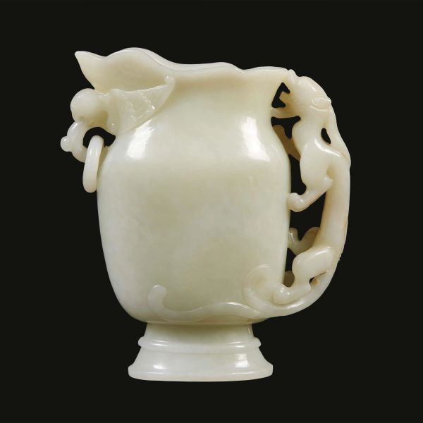 A JADE VESSEL, CHINA, QING DYNASTY, 18TH-19TH CENTURY
