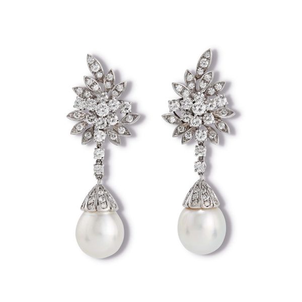 PEARL AND DIAMOND DROP EARRINGS IN 18KT WHITE GOLD