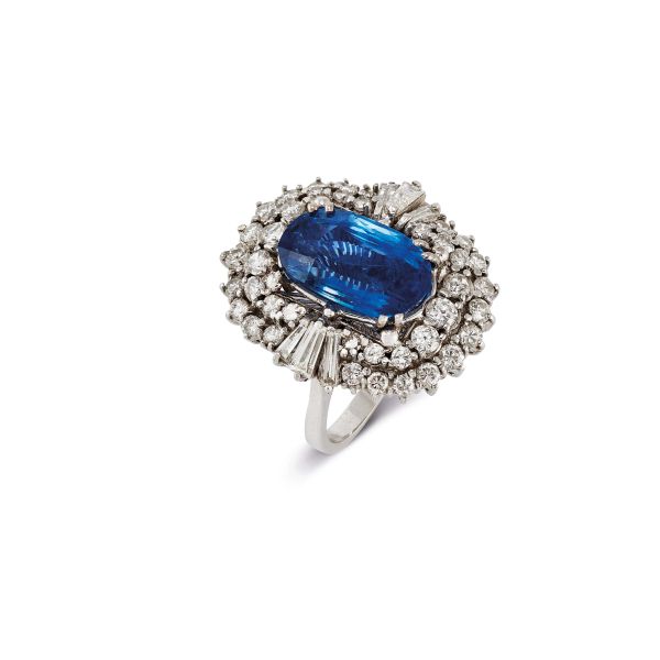 



ANELLO FLOREALE CON ZAFFIRO CEYLON E DIAMANTI