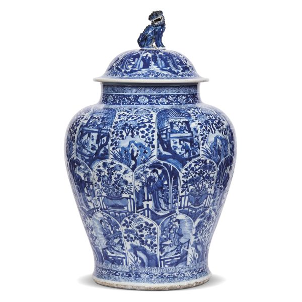 A VASE, CHINA, QING DYNASTY, 18TH CENTURY