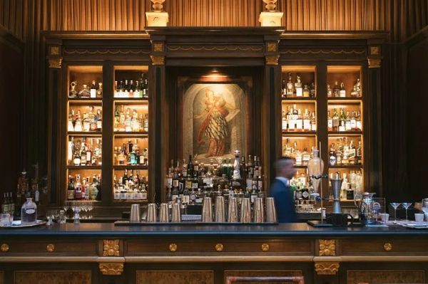 Four Seasons - Firenze