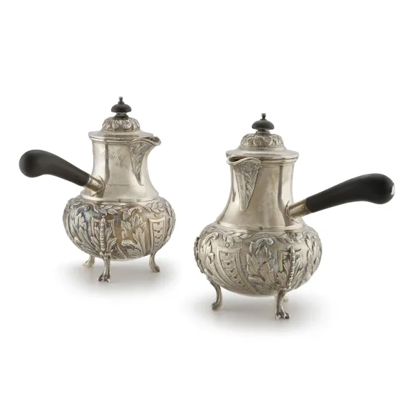 DUE PICCOLE CARAFFE PORTA CAFFÈ, LONDRA, 1932, ARGENTIERE GOLDISMITH AND SILVERSMITH COMPANY