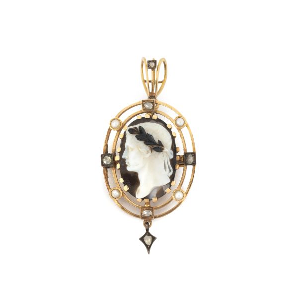 



BROOCH/PENDANT WITH CAMEO, PEARLS AND DIAMONDS