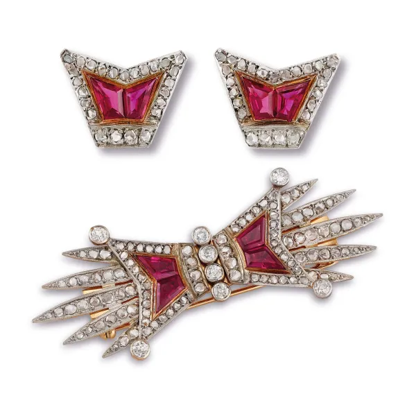 



RUBY AND DIAMOND DEMI PARURE IN TWO TONE GOLD