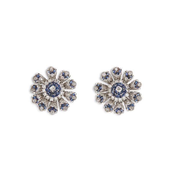 SAPPHIRE AND DIAMOND FLORAL ARRINGS IN PLATINUM AND 18KT WHITE GOLD