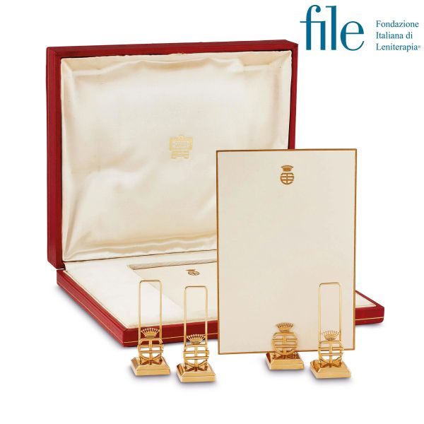 Cartier - 



CARTIER MENU HOLDER WITH NOBLE CARD