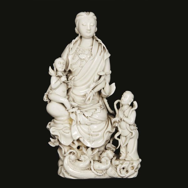 A SCULPTURE, CHINA, QING DYNASTY, 18TH-19TH CENTURIES