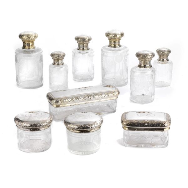 A SILVER AND CRYSTAL TOILETTE SET SERVICE, PARIS, END OF 19TH CENTURY, MARK OF BOIN -TABURET