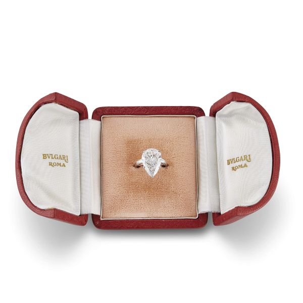      BULGARI ANELLO CON DIAMANTI 