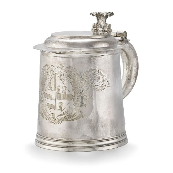 



TANKARD, LONDRA,1691, ARGENTIERE JOHN SUTTON