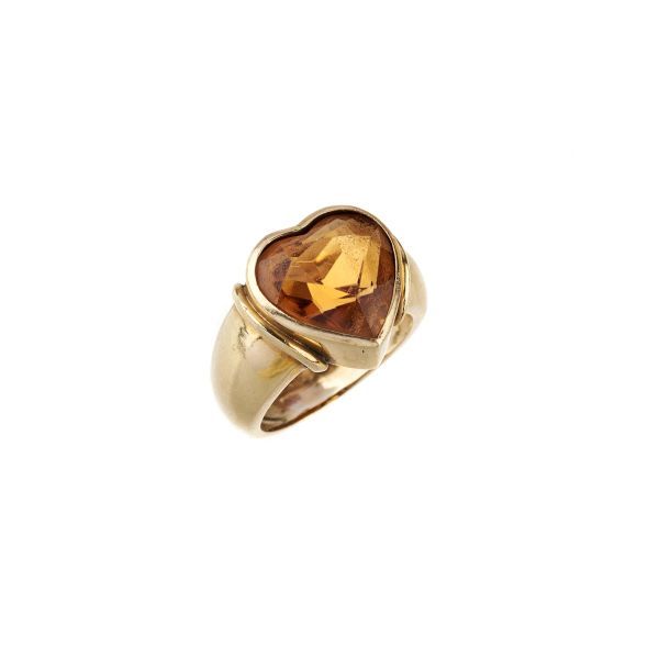 



CITRINE QUARTZ HEART-SHAPED RING IN 18KT YELLOW GOLD