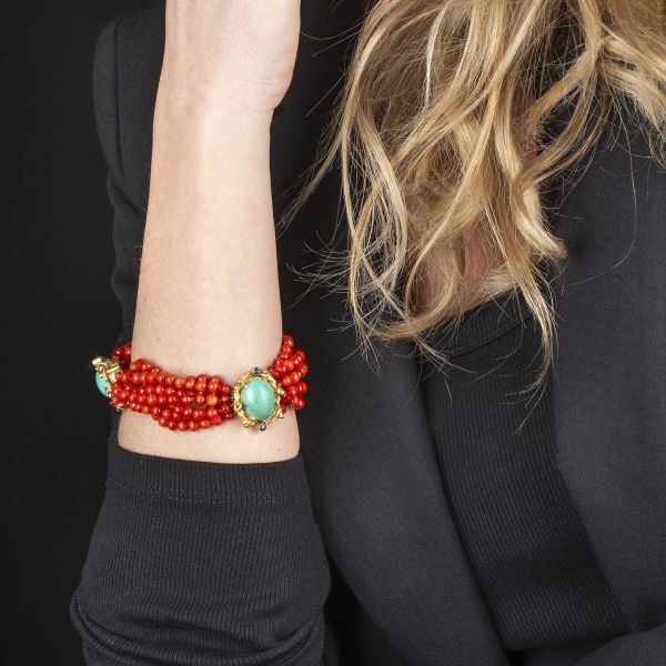 BRACCIALE A FASCIA MULTIFILO CON CORALLI E TURCHESI