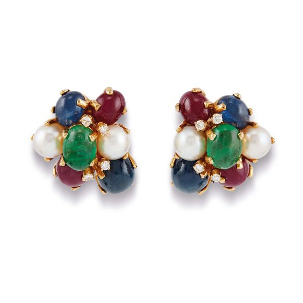 



SEAMAN SCHEPPS MULTI GEM CLUSTER EARRINGS IN 18KT YELLOW GOLD