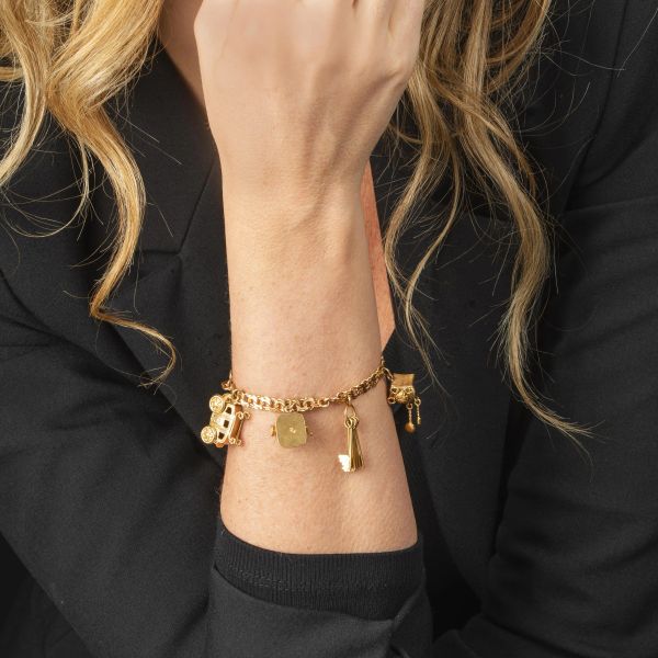 BRACCIALE A CATENA CON CHARMS