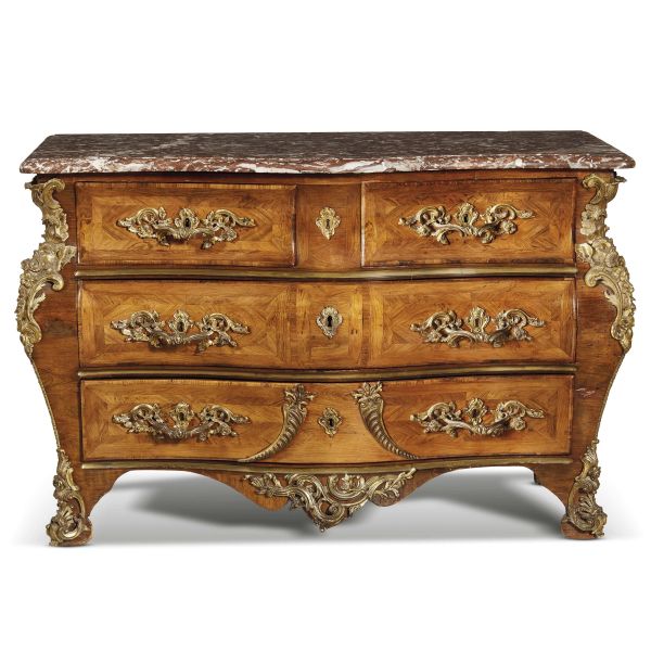 A FRENCH COMMODE, 18TH CENTURY