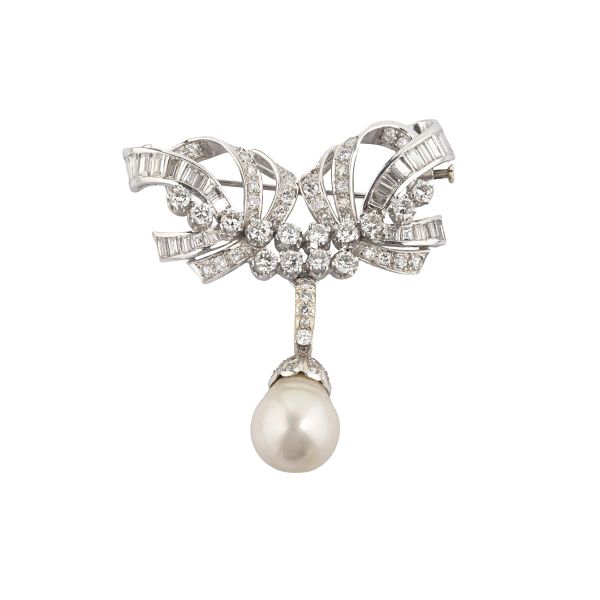PEARL AND DIAMOND PENDANT BROOCH IN 18KT WHITE GOLD