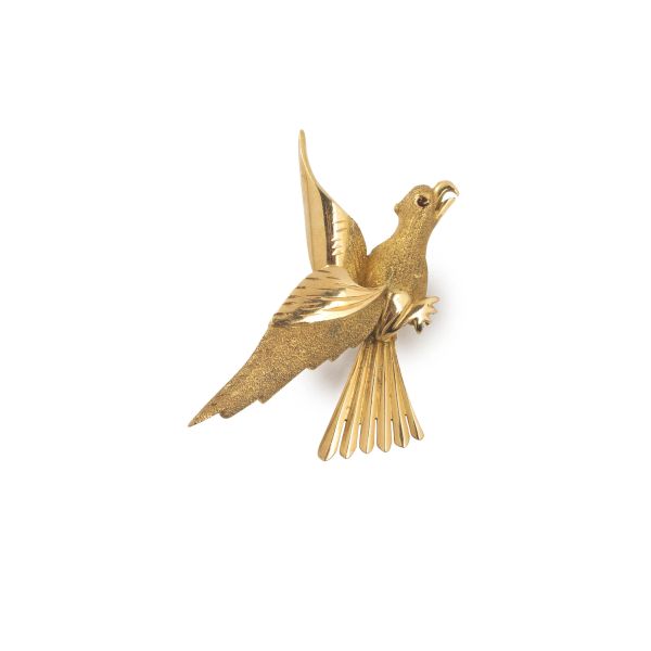 



EAGLE-SHAPED BROOCH IN 18KT YELLOW GOLD