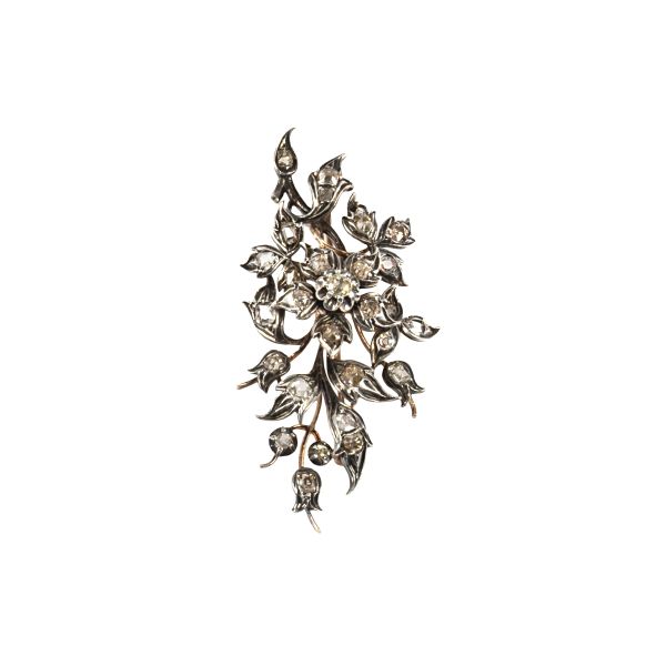 



DIAMOND FLOWERING BRANCH BROOCH IN SILVER AND 9KT YELLOW GOLD