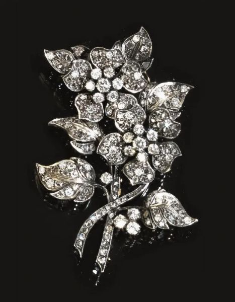 Spilla, fine sec. XIX in argento, oro rosa e diamanti