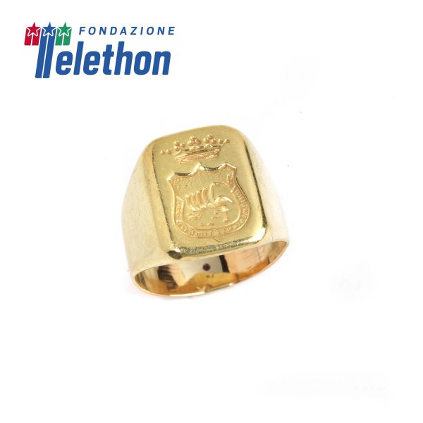 CHEVALIER RING IN 18KT YELLOW GOLD