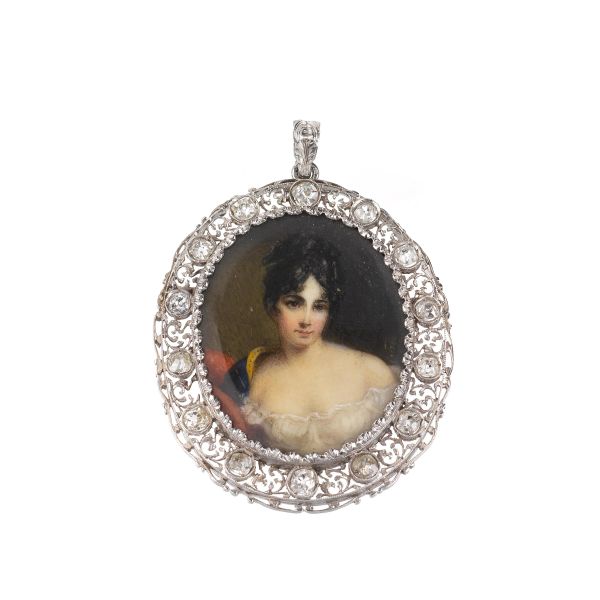 PENDANT WITH A PORTRAIT IN 18KT WHITE GOLD