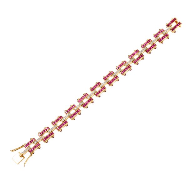 SYNTHETIC RUBY AND DIAMOND BRACELET IN 18KT YELLOW GOLD