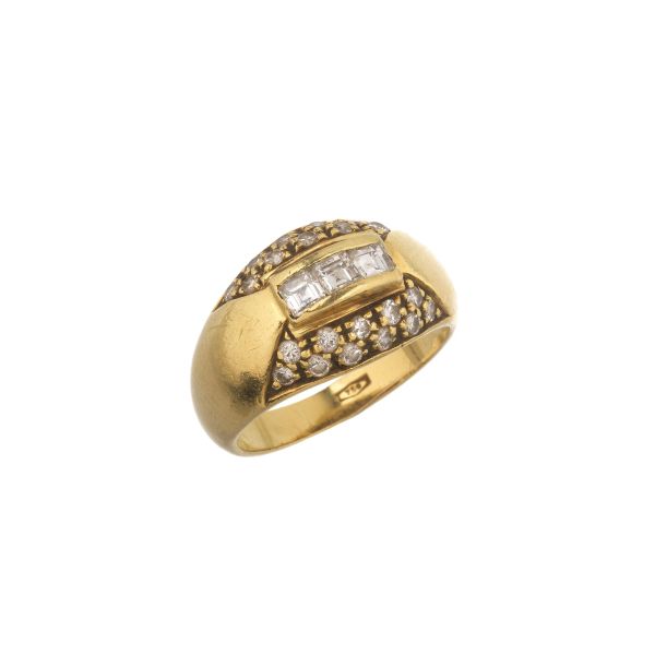 DIAMOND BAND RING IN 18KT YELLOW GOLD