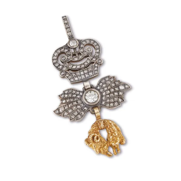 



TOISON D'OR DIAMOND PENDANT IN SILVER AND 9KT GOLD
