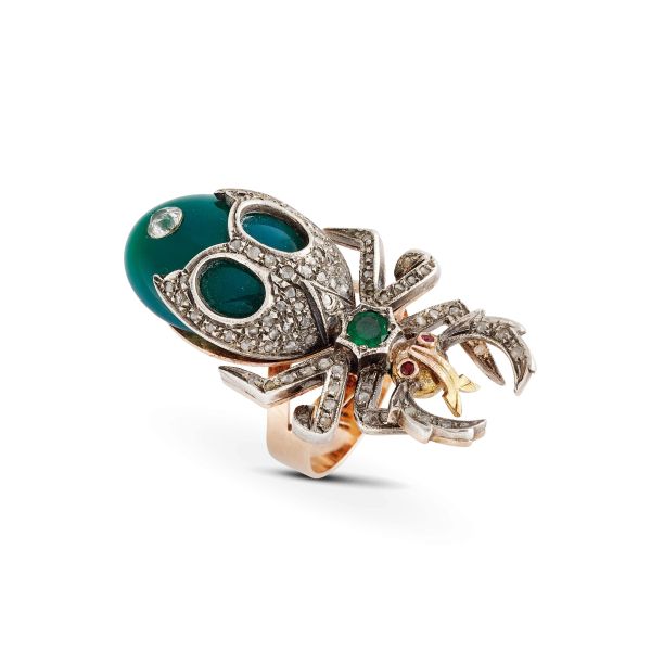 



BUG-SHAPED RING IN GOLD AND SILVER 