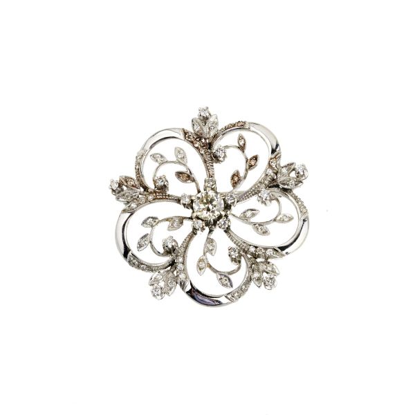 DIAMOND FLORAL BROOCH IN 18KT WHITE GOLD