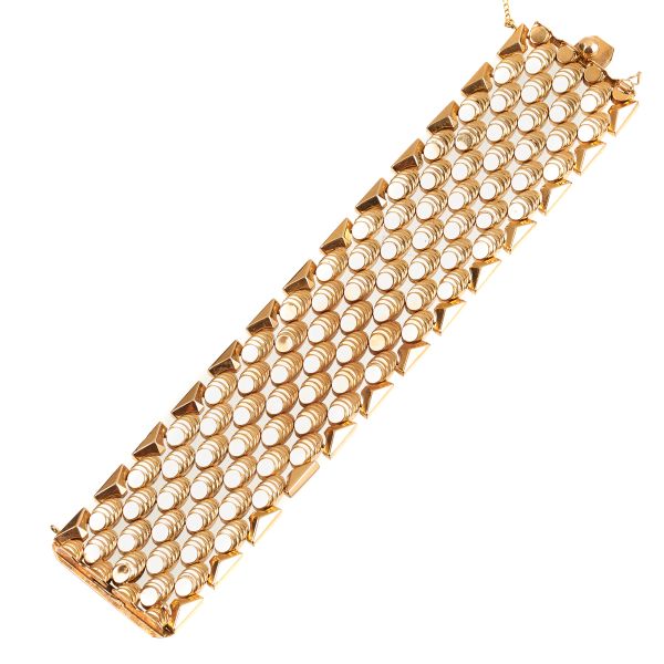 WIDE BAND BRACELET IN 18KT YELLOW GOLD