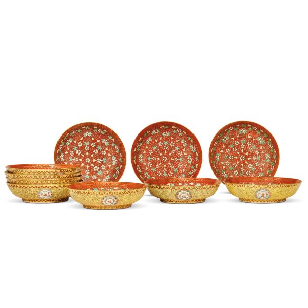 LOT OF TEN FAMILLE ROSE PORCELAIN SAUCERS, CHINA, QING DYNASTY, 19TH-20TH CENTURY