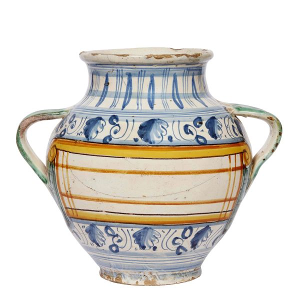 A TWO-HANDLED SPOUTED PHARMACY JAR, MONTELUPO, FIRST HALF 17TH CENTURY