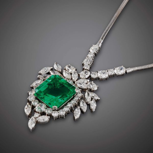 COLLANA CON SMERALDO COLOMBIANO E DIAMANTI
