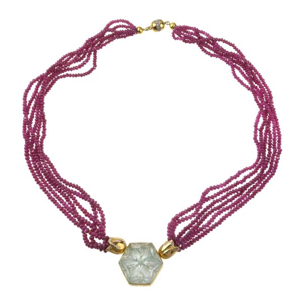 



RUBY AND EMERALD NECKLACE IN 18KT YELLOW GOLD