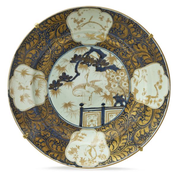 



A IMARI PORCELAIN DISH, JAPAN, EDO PERIOD, 17TH CENTURY