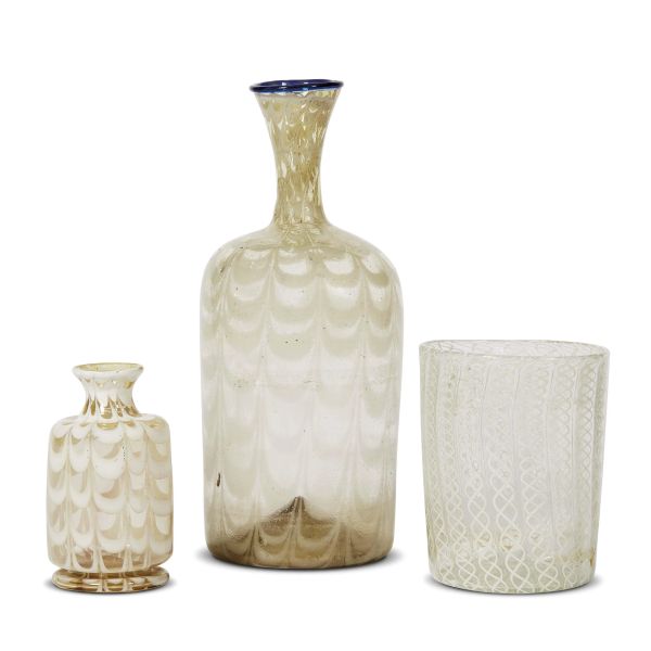 AN ASSORTMENT OF TWO VENETIAN VASES AND A GLASS, 18TH CENTURY