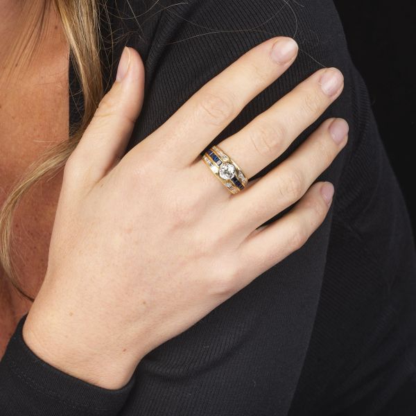 ANELLO A FASCIA CON DIAMANTE TAGLIO ANTICO
