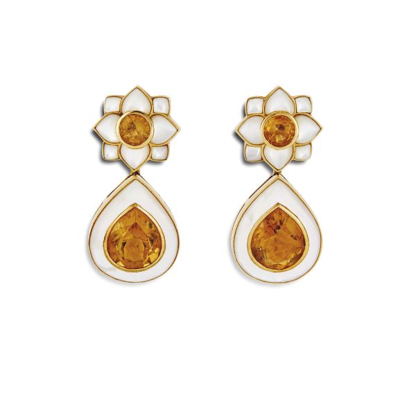 



MOTHER OF PEARL AND CITRINE QUARTZ DROP EARRINGS IN 18KT YELLOW GOLD